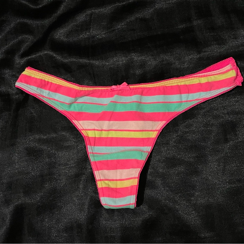 NWOT aeropostale pink striped thong